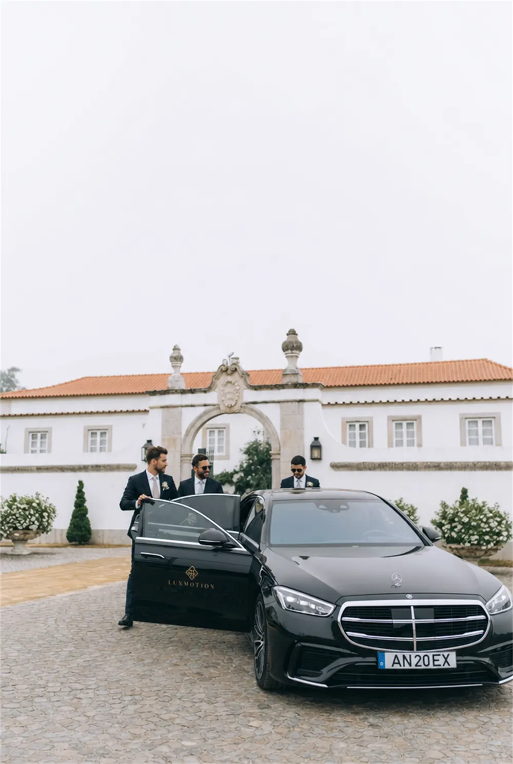 Wedding moment 11